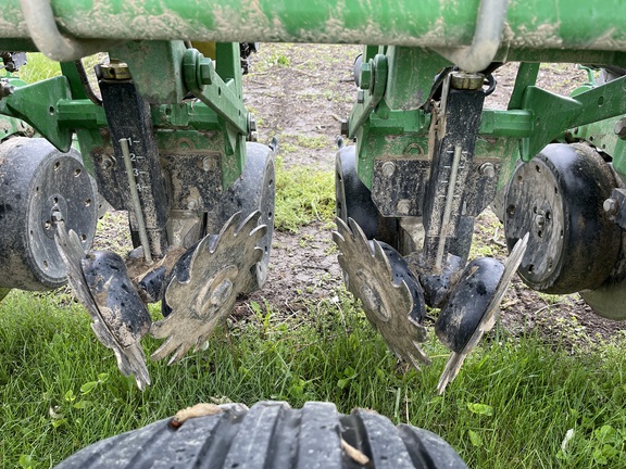 2013 John Deere DB60 Planter