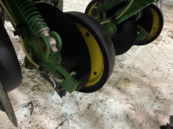 2017 John Deere 1775NT Planter