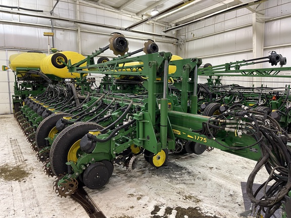 2017 John Deere 1775NT Planter