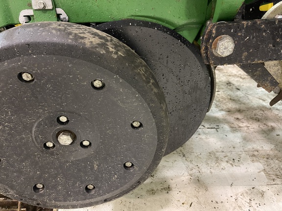 2017 John Deere 1775NT Planter