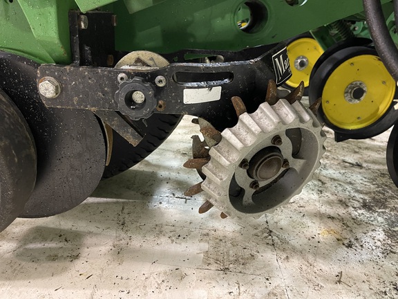 2017 John Deere 1775NT Planter