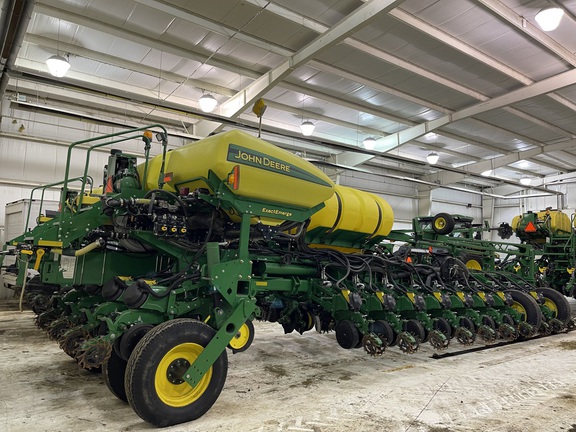 2017 John Deere 1775NT Planter