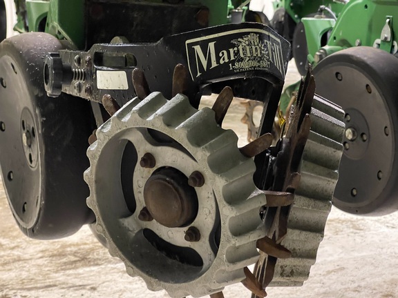 2017 John Deere 1775NT Planter