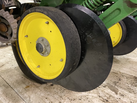 2017 John Deere 1775NT Planter