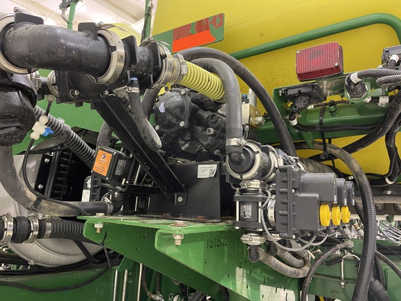 2017 John Deere 1775NT Planter