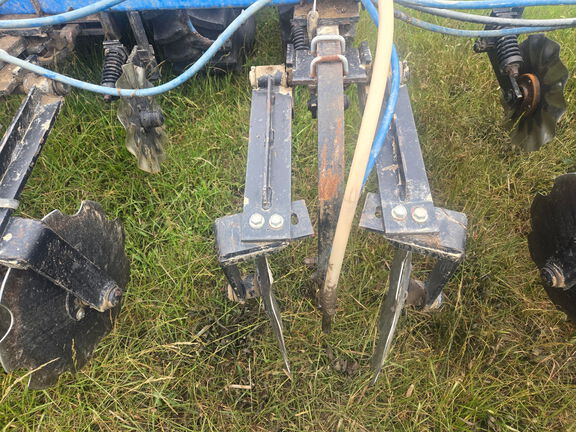 2008 DMI 3250 Applicator