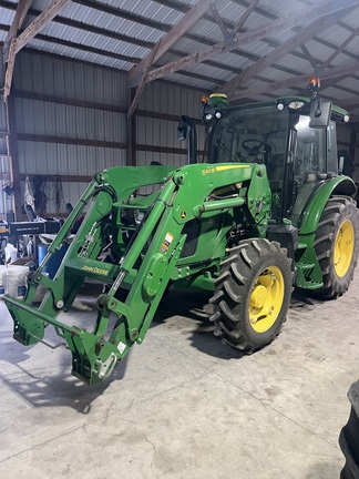 2018 John Deere 5125R Tractor