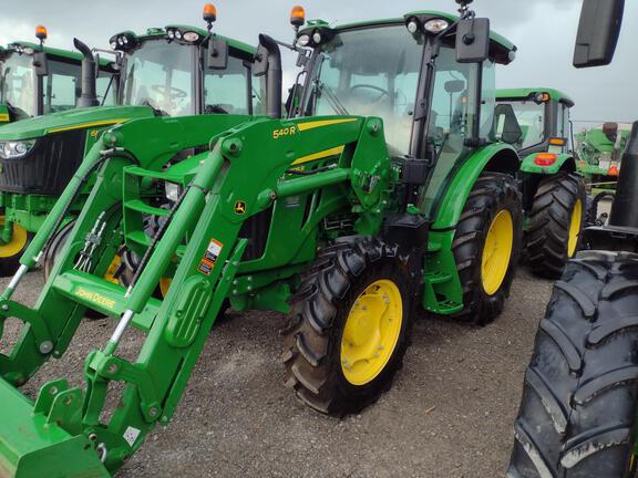 2018 John Deere 5125R Tractor