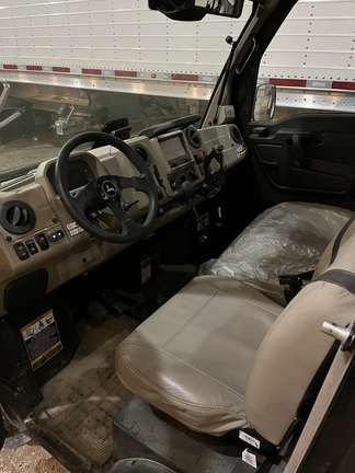 2024 John Deere XUV 835R ATV