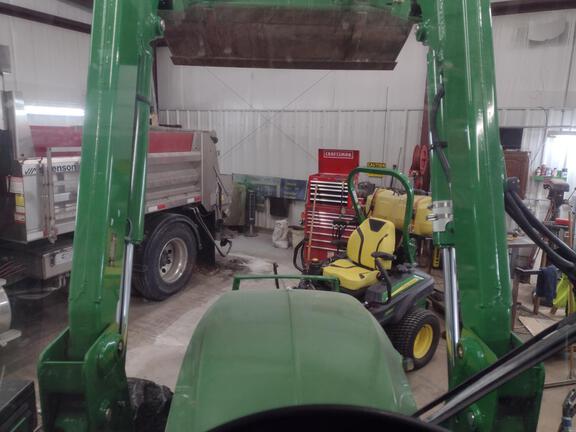 2022 John Deere 5100M Tractor