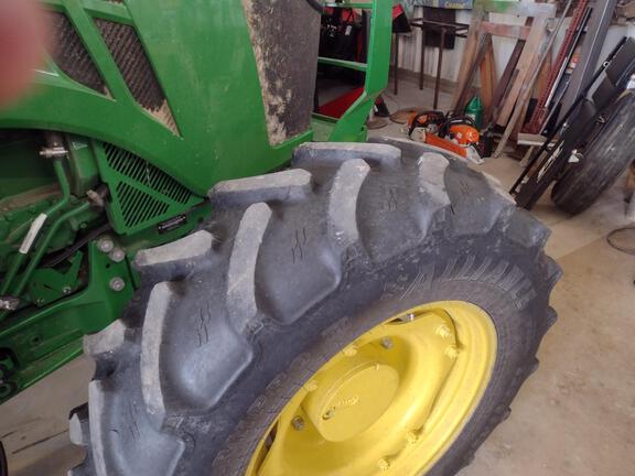 2022 John Deere 5100M Tractor