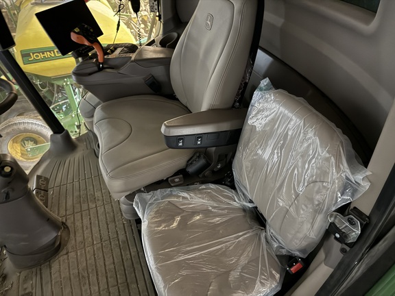 2024 John Deere S780 Combine