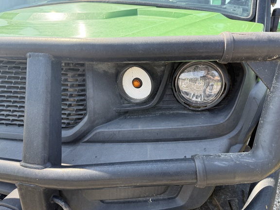 2018 John Deere XUV 865M ATV