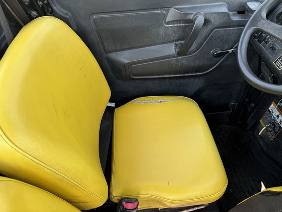 2018 John Deere XUV 865M ATV