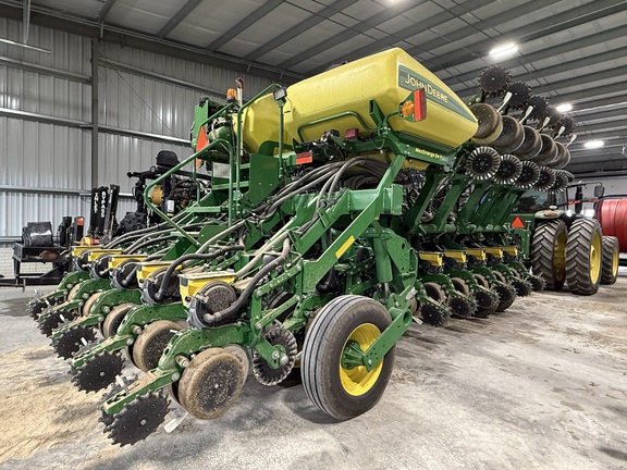 2020 John Deere 1795 Planter