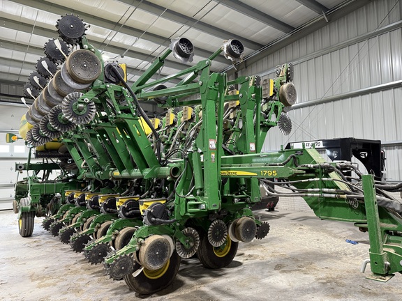 2020 John Deere 1795 Planter