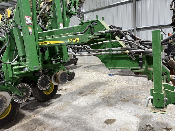 2020 John Deere 1795 Planter