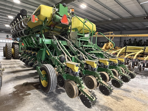 2020 John Deere 1795 Planter
