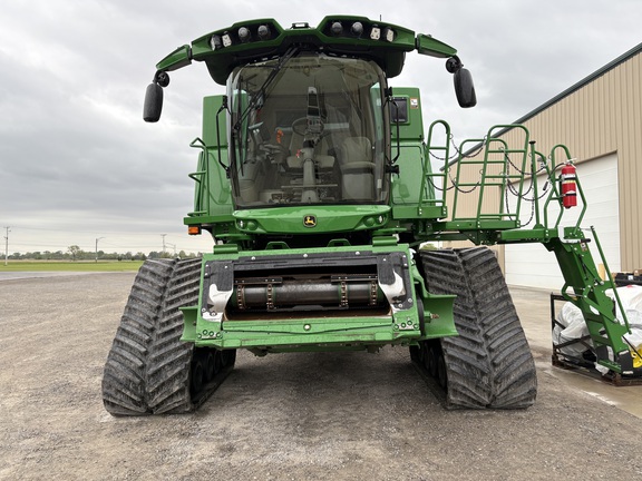 2024 John Deere S780 Combine