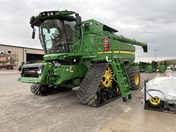 2024 John Deere S780 Combine