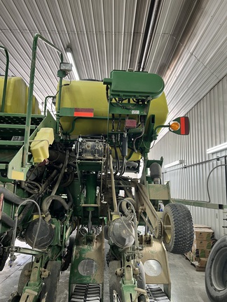 2015 John Deere 1775NT Planter