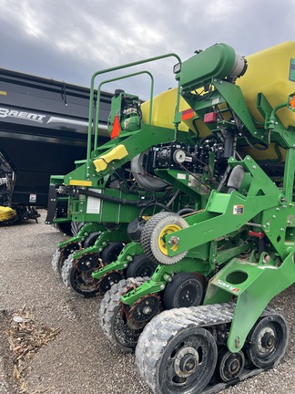 2015 John Deere 1775NT Planter