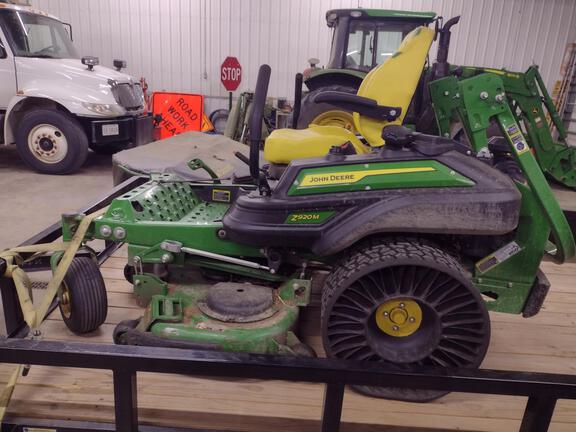 2023 John Deere Z920M Mower/Zero Turn