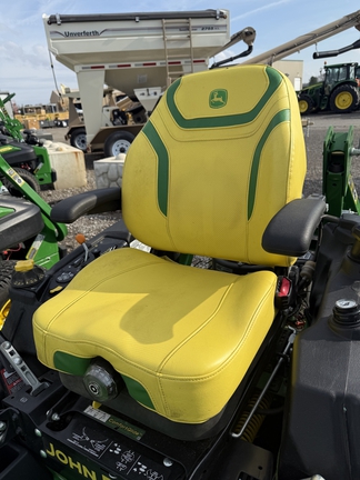2023 John Deere Z920M Mower/Zero Turn