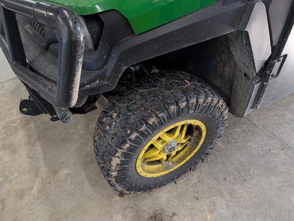 2023 John Deere XUV 835R ATV