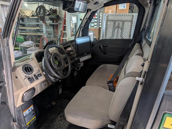 2023 John Deere XUV 835R ATV