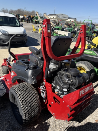 2023 Ferris ISX2200 28 Mower/Zero Turn