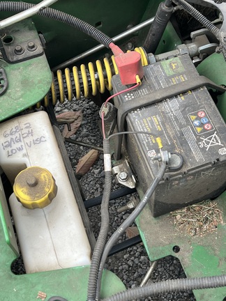 2022 John Deere Z930M Mower/Zero Turn