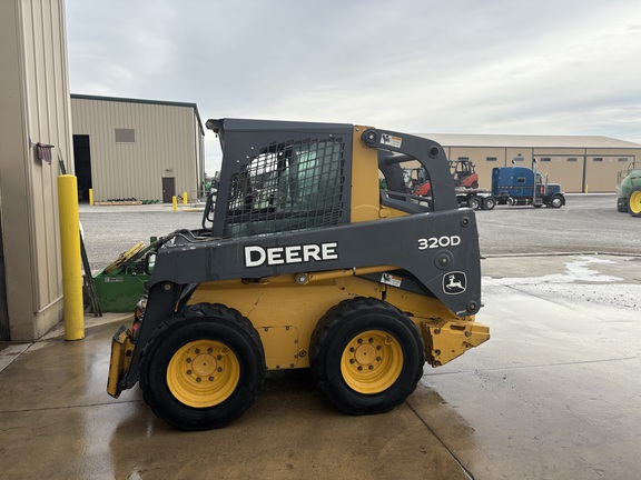 2013 John Deere 320D Skid Steer Loader