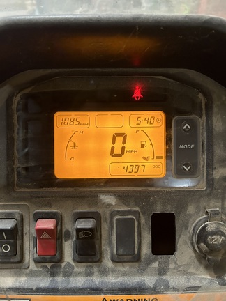 2013 John Deere XUV 825i ATV