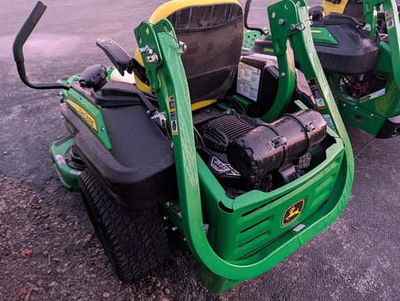 2017 John Deere Z915E Mower/Zero Turn