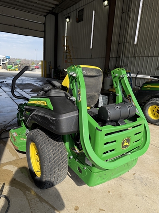 2017 John Deere Z915E Mower/Zero Turn