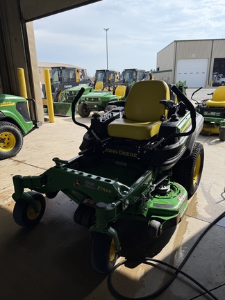 2017 John Deere Z915E Mower/Zero Turn
