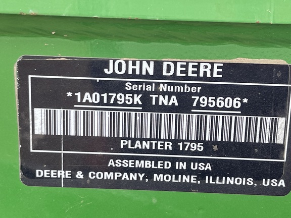 2022 John Deere 1795 Planter