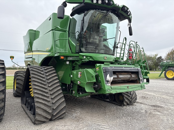 2024 John Deere S780 Combine