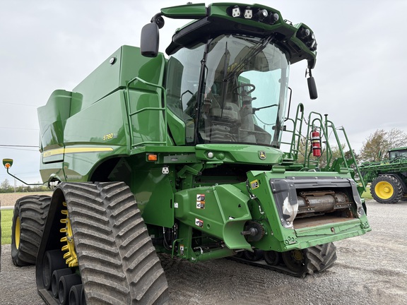 2024 John Deere S780 Combine