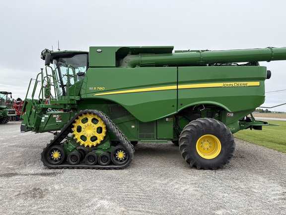 2024 John Deere S780 Combine