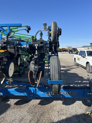 2014 Kinze 3600 Planter