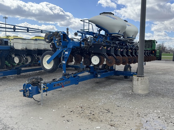 2014 Kinze 3600 Planter
