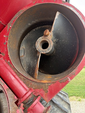 2006 Demco 800 Grain Cart