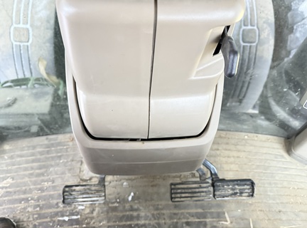 2015 John Deere 8345R Tractor