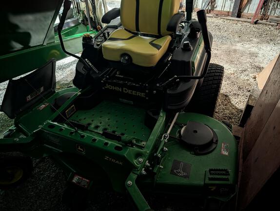 2021 John Deere Z970R Mower/Zero Turn