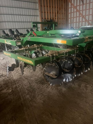 2019 Great Plains MC5111 Chisel Plow