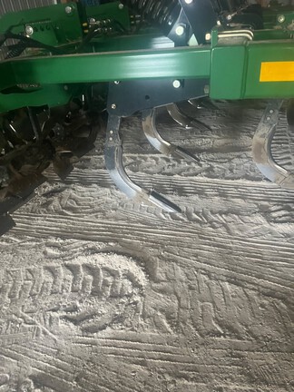 2019 Great Plains MC5111 Chisel Plow