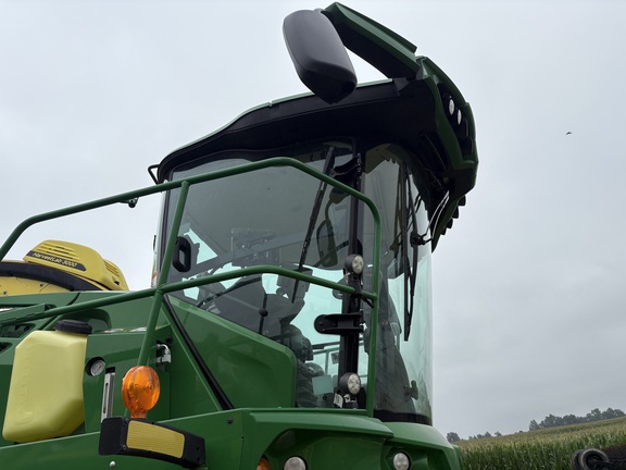 2023 John Deere 9900 Forage Harvester