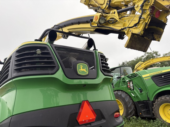 2023 John Deere 9900 Forage Harvester